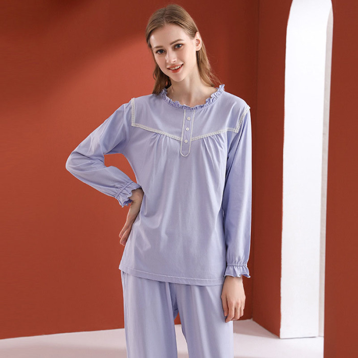 Knitted stretch-lace pajamas 79