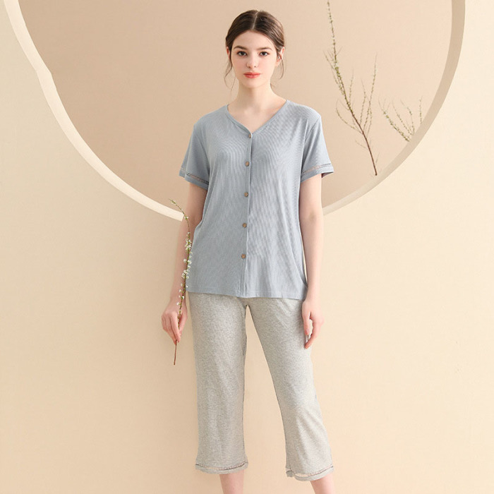 Knitted ribbed short sleeves 109